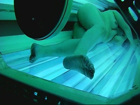 日焼けサロン！店長による盗撮映像流出4時間76人　サンプル画像19